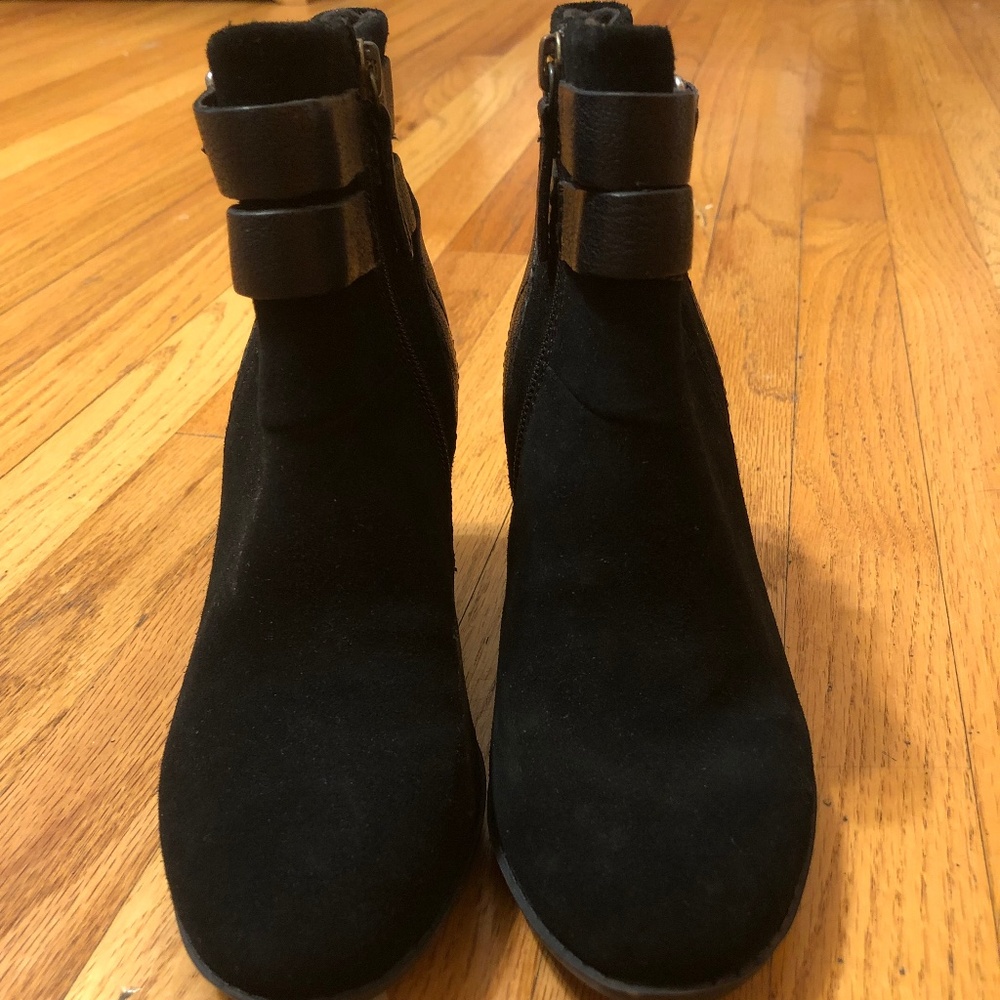 Clark’s Enfield River Leather Ankle Boots-Size 5